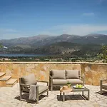 Peaceful House With An Awesome View בית נופש