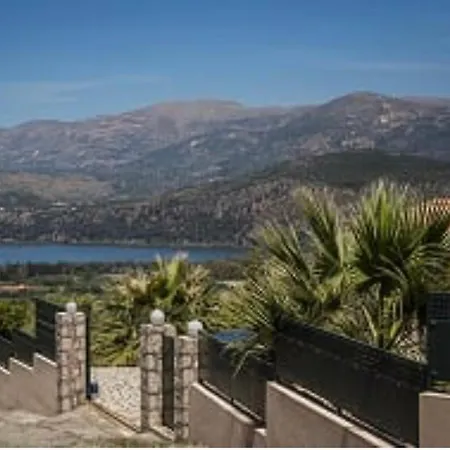 Hébergement de vacances Peaceful House With An Awesome View *